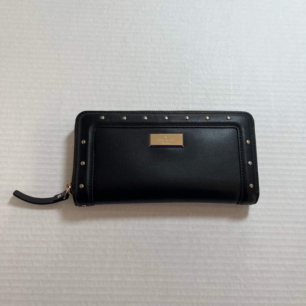 Kate Spade zipper wallet